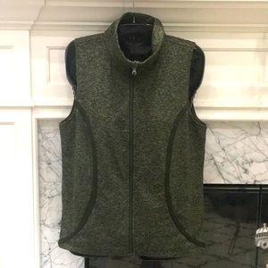 Under Armour Vest! Sz. S